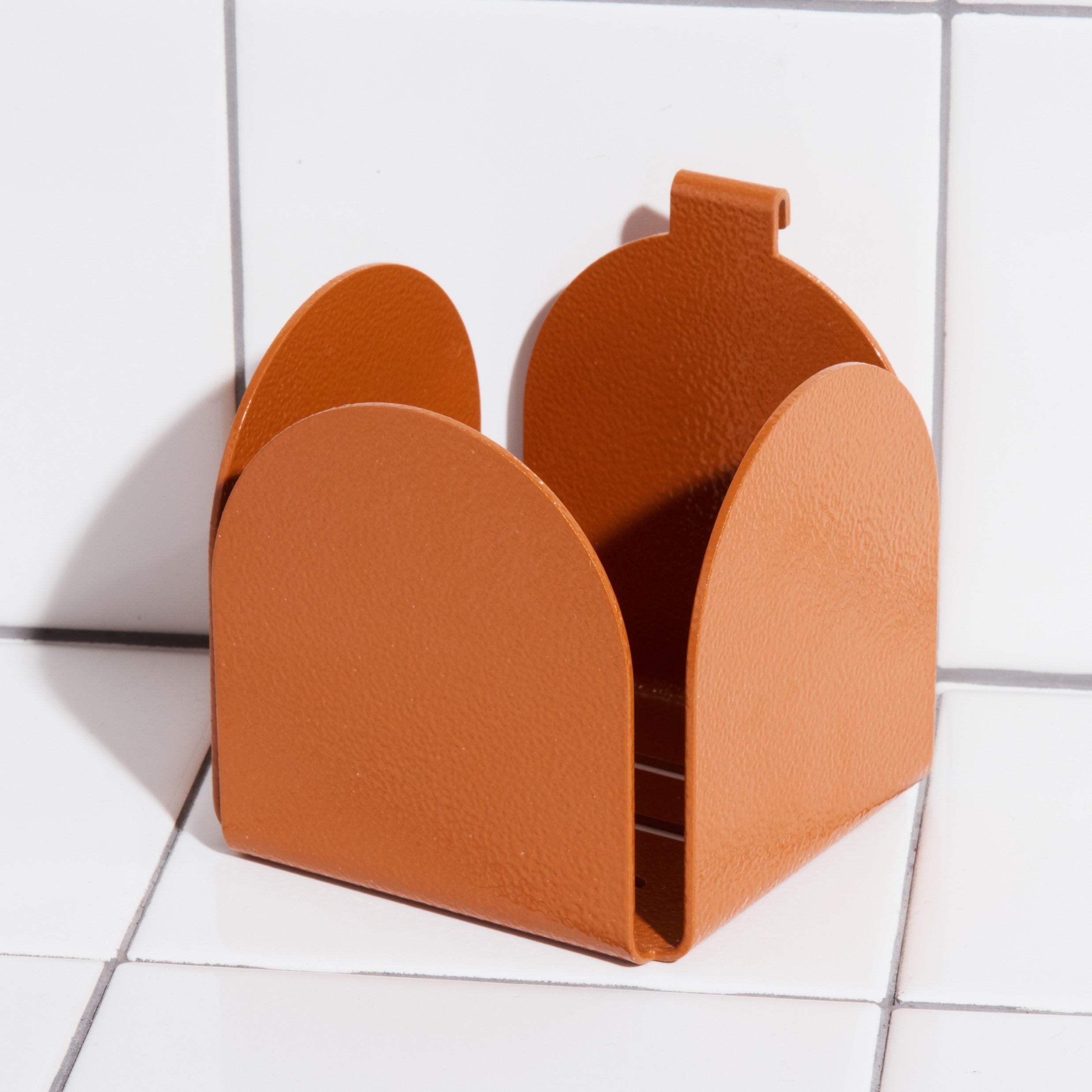 Single Bottle Basket Clay